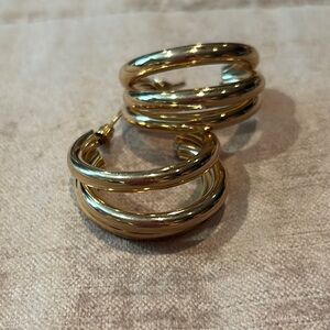Sleek Gold Triple Hoop Earrings 1” Lightweight NWOTS